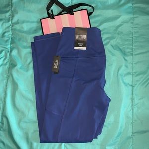 Victoria's Secret Sport Tight Legging - SOLD